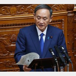 ただ読み上げるだけ（菅首相）／（Ｃ）日刊ゲンダイ