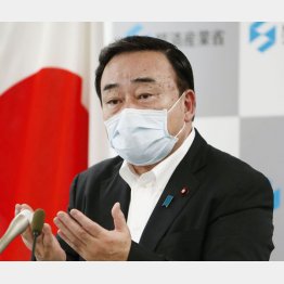 梶山大臣もだまされた？（Ｃ）共同通信社