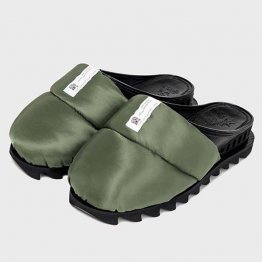 中綿入りシェルカバーを搭載したモデル（提供写真）