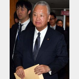 のうのうと幹部に居座る厚顔（自民党の甘利明議員）／（Ｃ）日刊ゲンダイ