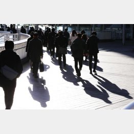 いつリストラにあうか…（Ｃ）日刊ゲンダイ