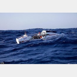 「Never Too Old」号で横断！（フェイスブックから）