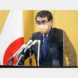 さすがに自信なさげだった河野太郎ワクチン接種＆行革担当相（代表撮影）