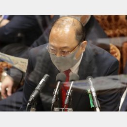 ウソがばれた総務省の谷脇康彦総務審議官（Ｃ）日刊ゲンダイ