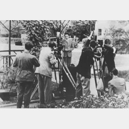 南京還都に際しトーキー吹き込みの汪兆銘＝1939（昭和14）年10月（Ｃ）共同通信社