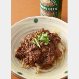 合う酒＝ビール（Ｃ）日刊ゲンダイ