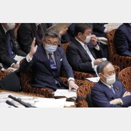 テキトー答弁で時間稼ぎ（Ｃ）日刊ゲンダイ