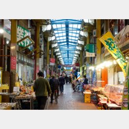 コロッケが38円なんて店も（Ｃ）日刊ゲンダイ