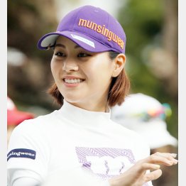 ツアー2勝目に好スタートを切った新垣（Ｃ）日刊ゲンダイ