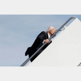 ムリがたたったか（バイデン米大統領）／（Ｃ）ロイター