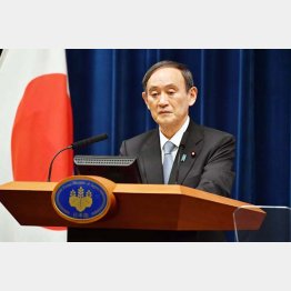 解除するタイミングではない（解除決定会見をする菅首相）／（Ｃ）JMPA