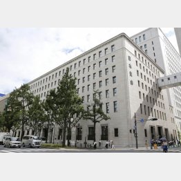 日本生命の本店（大阪市）／（Ｃ）共同通信社