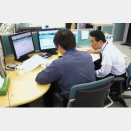 電力の売買状況を確認（日本卸電力取引所）／（Ｃ）共同通信社