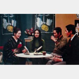 番組で共演した一条さゆり（左）と作家の藤本義一（提供写真）