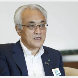 生保協会の根岸会長（Ｃ）日刊ゲンダイ