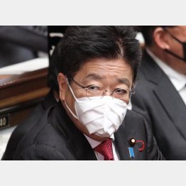 淡々と発表するだけ（加藤勝信官房長官）／（Ｃ）日刊ゲンダイ