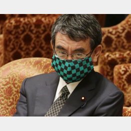 口先だけ（河野太郎ワクチン担当相）／（Ｃ）日刊ゲンダイ