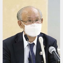 14日、記者会見をする元日弁連会長の宇都宮健児氏（Ｃ）共同通信社