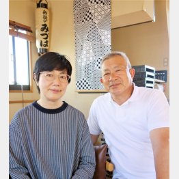 「舟遊び みづは」の佐藤さん夫妻（提供写真）