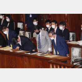 内閣不信任案を否決（Ｃ）日刊ゲンダイ