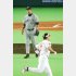 日本シリーズ第6戦、初回に井口から2ランホームランを浴びる伊良部（Ｃ）日刊ゲンダイ