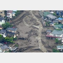 大規模な土石流が発生した静岡県熱海市伊豆山の現場（Ｃ）共同通信社