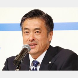 三度目の正直？（玉塚社長）／（Ｃ）日刊ゲンダイ