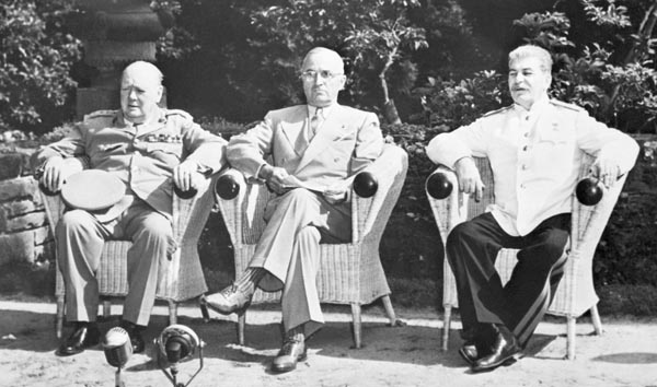 日本の敗戦の裏側でさまざまな国の思惑がぶつかっていた|日刊ゲンダイDIGITAL