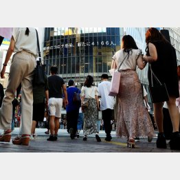 人出は増えているが（Ｃ）日刊ゲンダイ