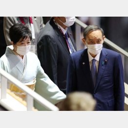 その通りになったことは一つもない（東京五輪閉会式での菅首相と小池都知事）　（Ｃ）真野慎也／JMPA