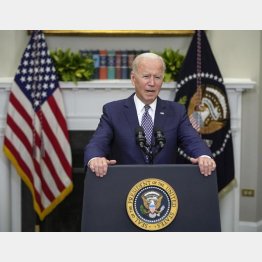アフガニスタンからの撤退について演説するバイデン米大統領（Ｃ）ゲッティ＝共同