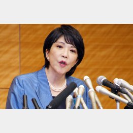 政策は「アベノミクス」の焼き直し、8年経っても実現しない「ニュー3本の矢」（高市早苗前総務相＝8日）／（Ｃ）日刊ゲンダイ