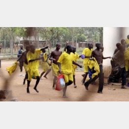 武装集団が刑務所を襲撃し…（ファイスブックから）