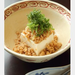 合う酒＝日本酒（Ｃ）日刊ゲンダイ