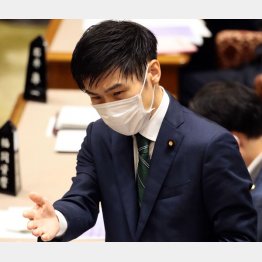 おかしくないか、日本共産党の山添拓参院議員の書類送検は1年も経ってから（Ｃ）日刊ゲンダイ