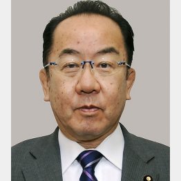 西銘恒三郎復興相（Ｃ）共同通信社