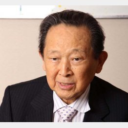 セゾングループを率いた堤清二氏（Ｃ）日刊ゲンダイ