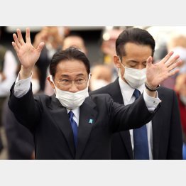 お手上げ（岸田首相＝左）／（Ｃ）日刊ゲンダイ