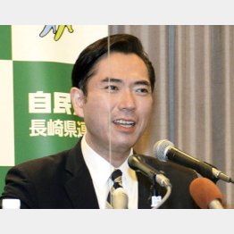 安倍元首相の元秘書でも本人知名度がイマイチな初村滝一郎候補（Ｃ）共同通信社