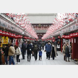 訪日客は戻らない（東京・浅草）／（Ｃ）日刊ゲンダイ
