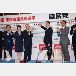 今後4年間、自民党が中心に。過去の政策の延長では日本は没落する（Ｃ）日刊ゲンダイ