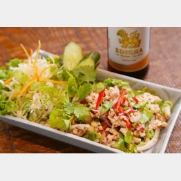 合う酒＝ビール（Ｃ）日刊ゲンダイ