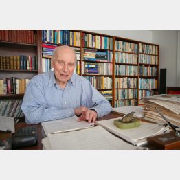 とうとう夢を叶えたマンフレッド・スタイナーさん（ツイッターから）