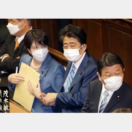 人望もなければ人徳もなし（安倍元首相）／（Ｃ）日刊ゲンダイ