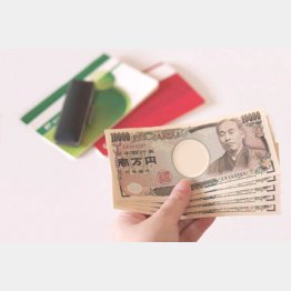 消費に回らず貯蓄へ