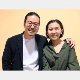 ショパン国際ピアノコンクールで2位入賞の反田恭平さん（左）と4位の小林愛実さん（Ｃ）共同通信社