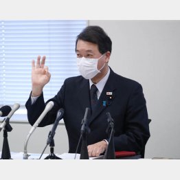 衆院選の際に裏金を要求されたとして会見を開いた自民党の泉田裕彦衆院議員（Ｃ）日刊ゲンダイ