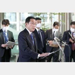 「オミクロン株」巡る水際対策強化をすぐさま打ち出した岸田首相だが…（Ｃ）共同通信社