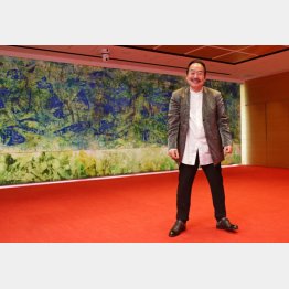 神田明神文化交流館に飾られた自身の作品（Ｃ）日刊ゲンダイ
