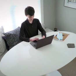 多くの人が利用し感謝してるがエリ君自身は…（エバストンの「ベス・エメット自由ユダヤ教教会」のフェイスブックから）